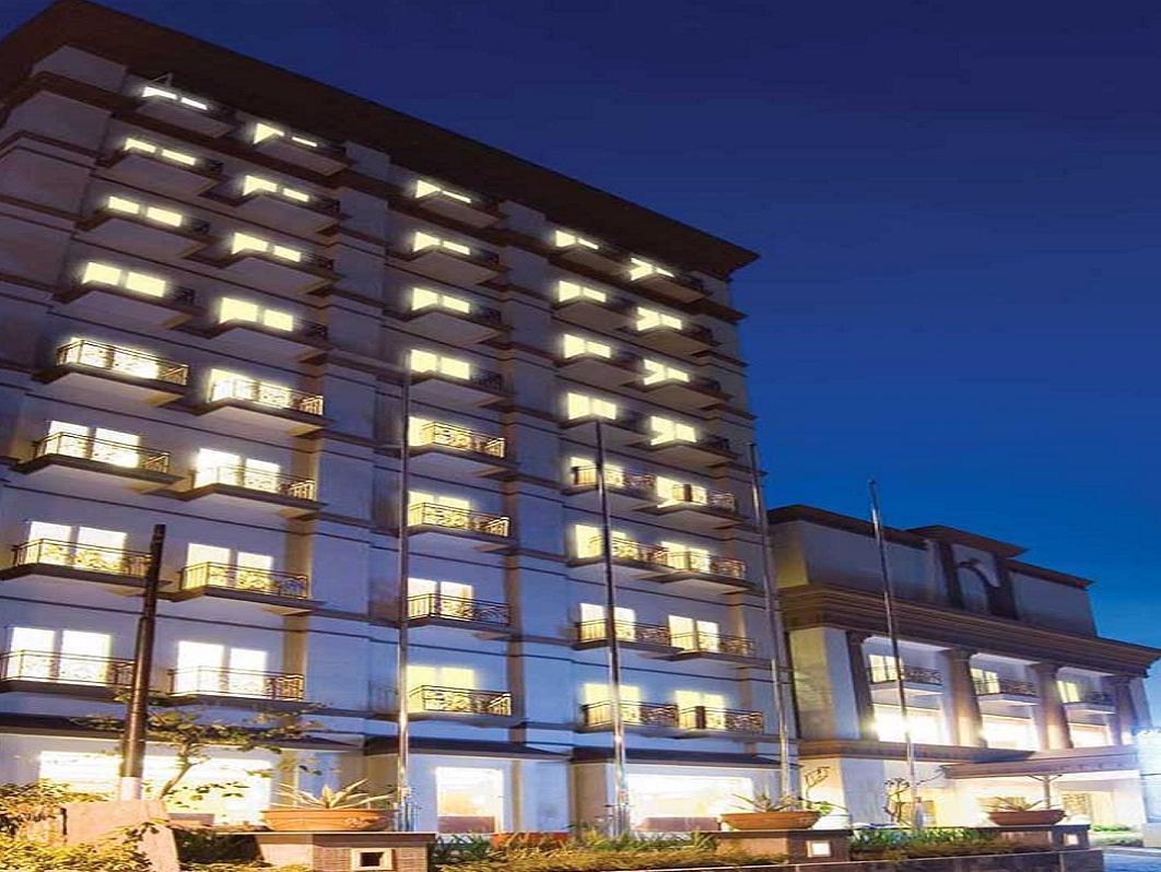 Aston Manado Hotel Exterior foto